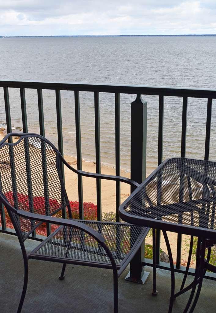 Beachfront Hotel Houghton Lake Comodidades foto