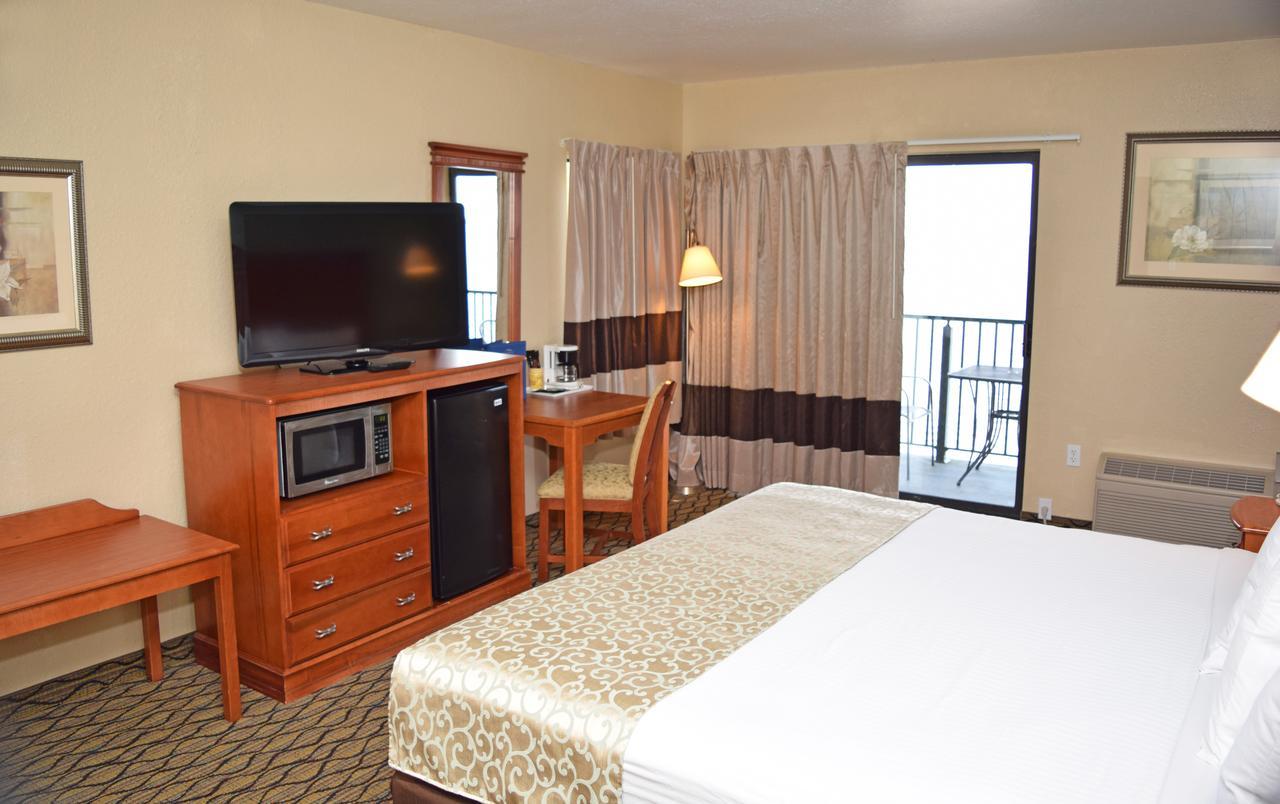 Beachfront Hotel Houghton Lake Exterior foto